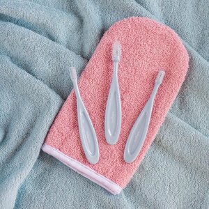BabyOno baby toothbrushes 3pcs - Miniland