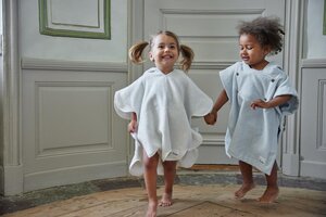 Elodie Details kapuutsiga vannirätik Vanilla White - Elodie Details